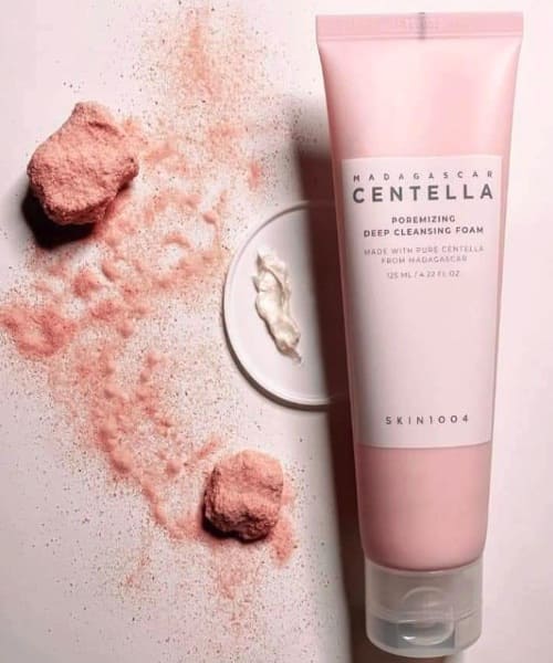 SKIN1004 Centella Cleansing Foam rich foam texture