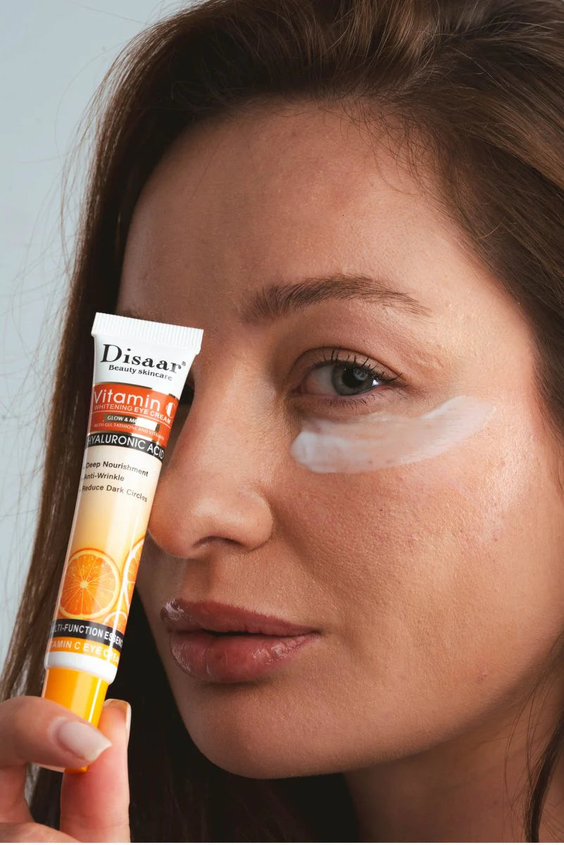 Disaar Vitamin C Eye Cream texture and how to apply