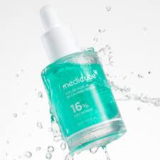 Medicube Azelaic Acid 16 serum bottle and box